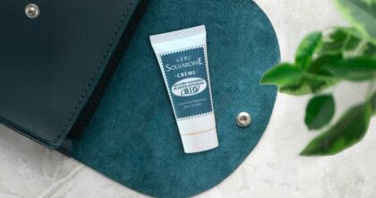 La crème Solvarome : le soin naturel à emporter partout avec vous
